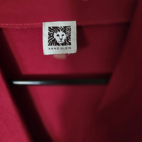 Anne Klein | Chic Crimson Long Sleeve Dress 0P - Picture 4 of 9